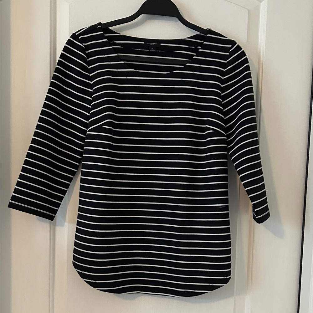 Ann Taylor Black and White Striped Long Sleeve Top